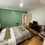 Bayhome Edgewater