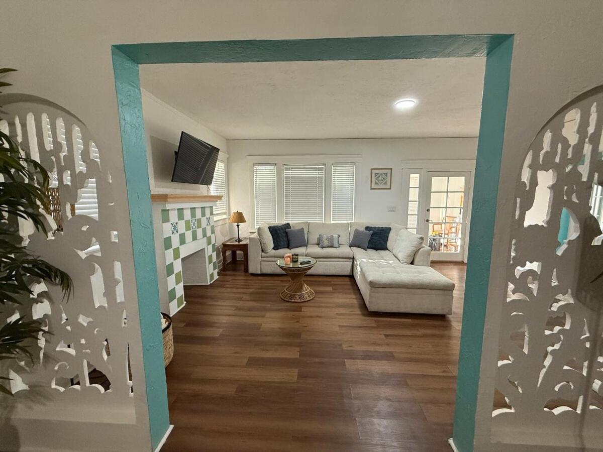 Bayhome Edgewater